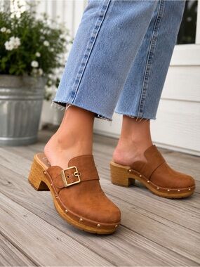 Dr. Scholl’s Cassidy Women’s 7 Brown Platform Clogs Buckle Comfort Shoes